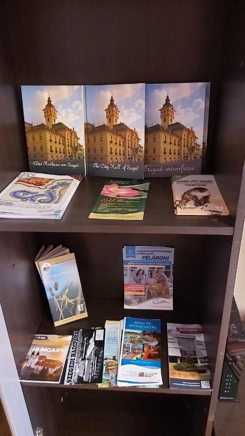 Tisza-Parti Napfeny Apartman Szeged Buitenkant foto