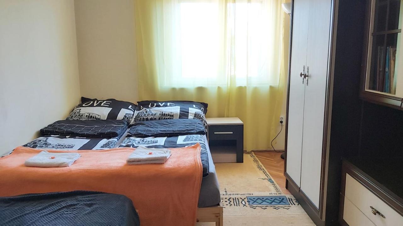 Tisza-Parti Napfeny Apartman Szeged Buitenkant foto